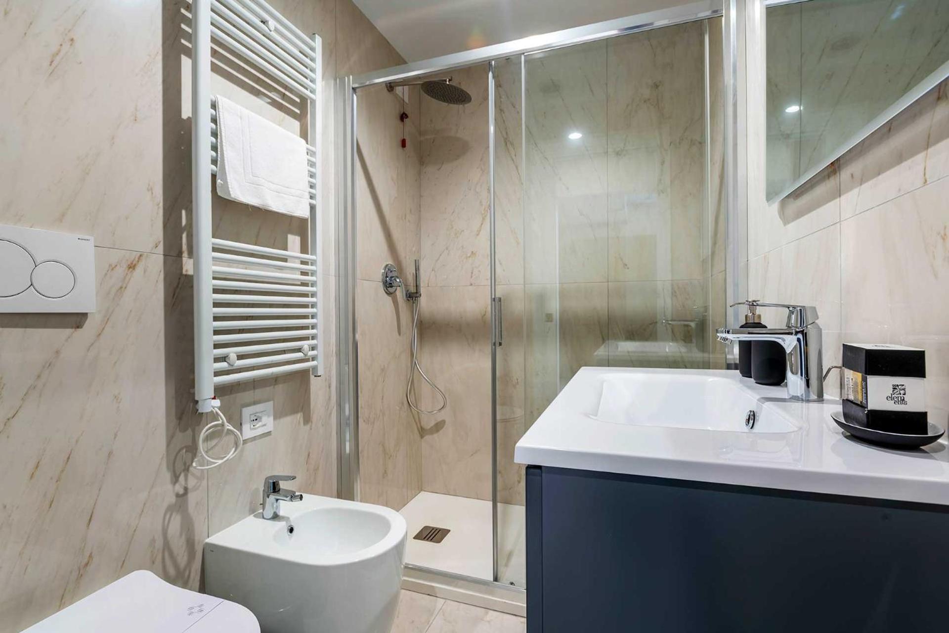 Velasca Tower Apartments Милан Экстерьер фото
