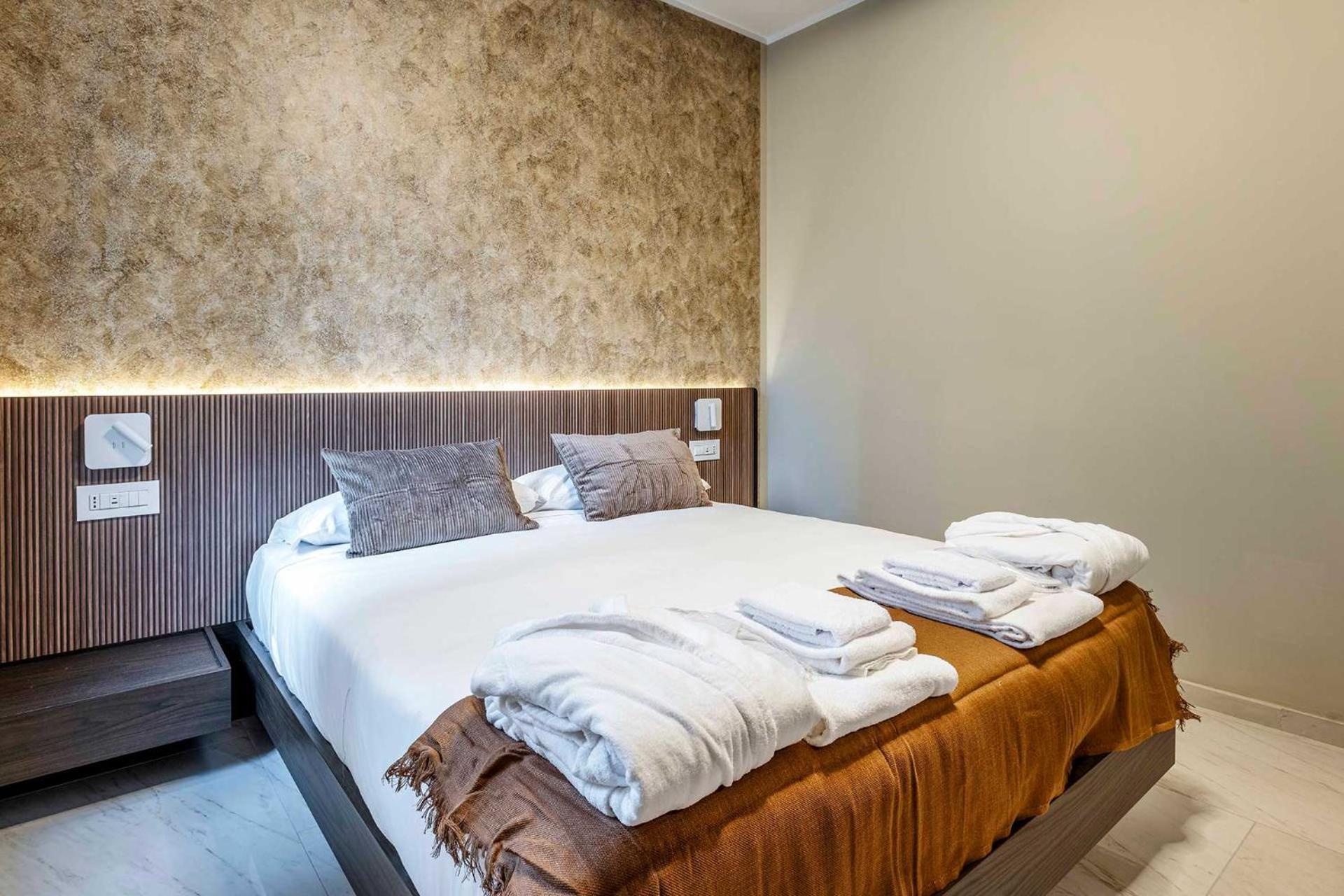 Velasca Tower Apartments Милан Экстерьер фото